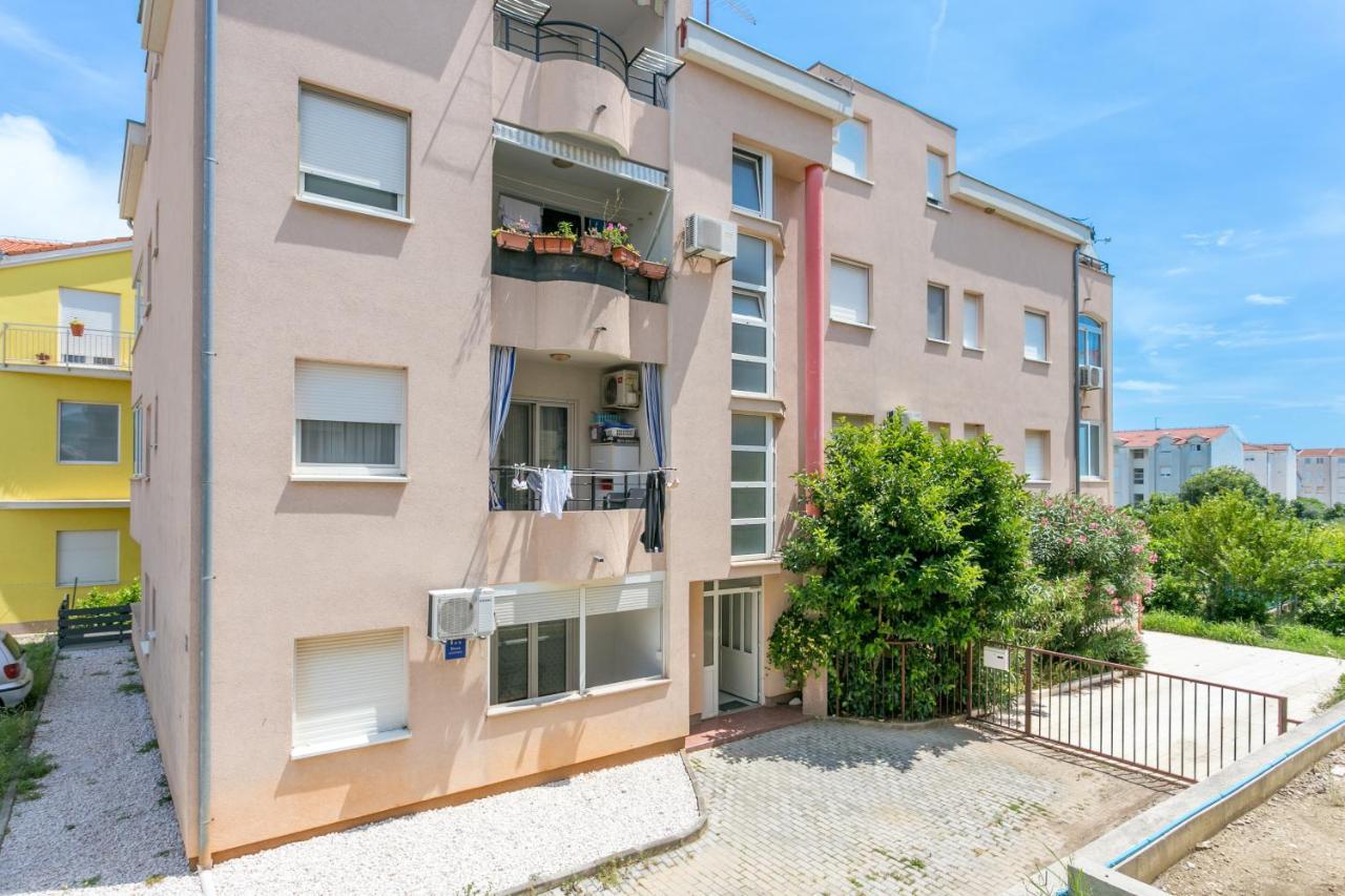 Apartments With A Parking Space Kastel Stafilic, Kastela - 20926 Exterior photo