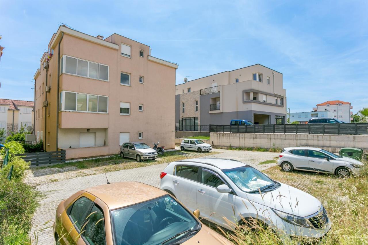 Apartments With A Parking Space Kastel Stafilic, Kastela - 20926 Exterior photo